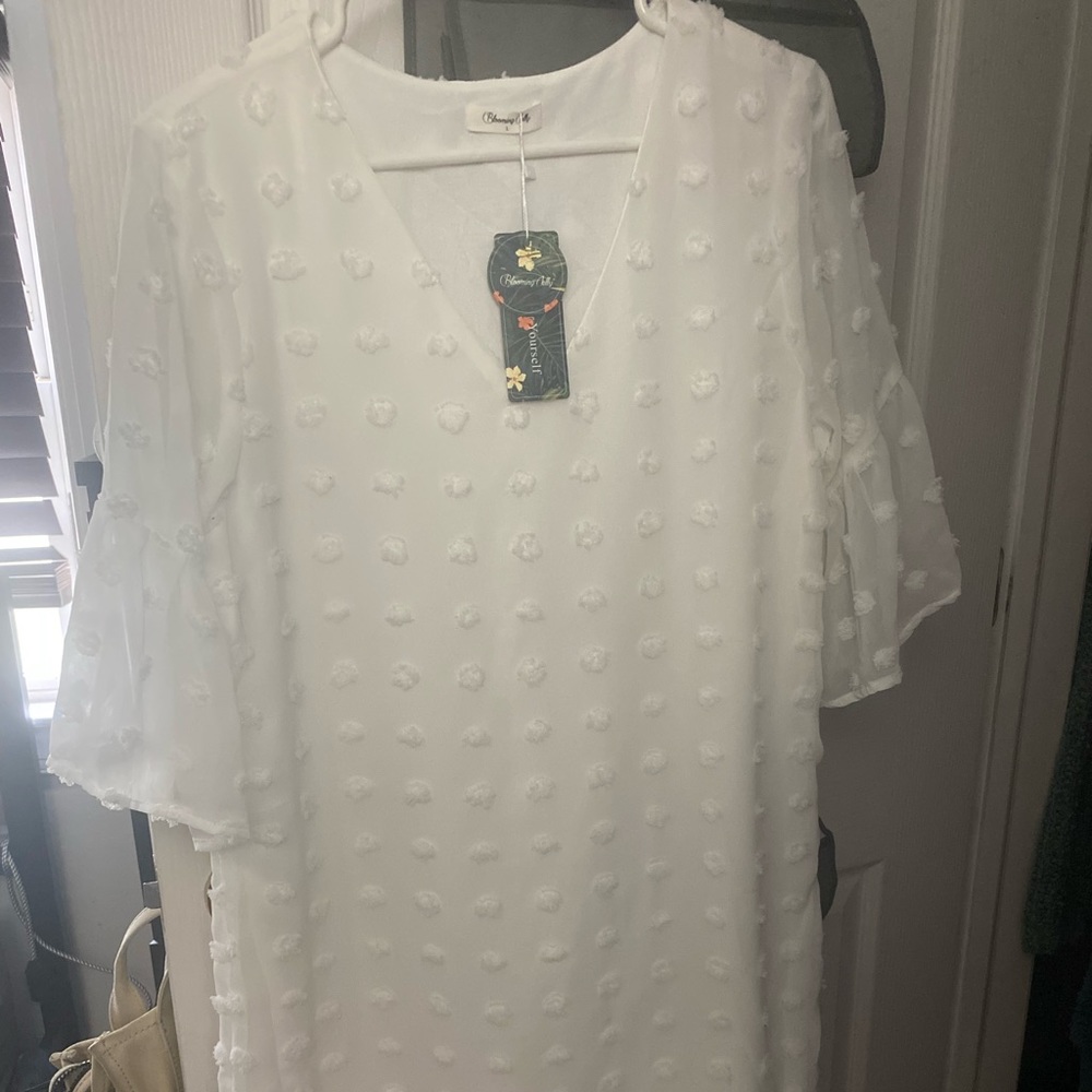 White mid sleeve dress
